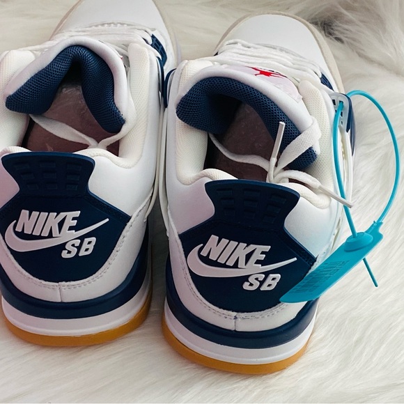 “Nike SB x Air Jordan 4 White Navy Gum Sole Men’s Size 43 / US 9.5 Sneakers” - Picture 1 of 7